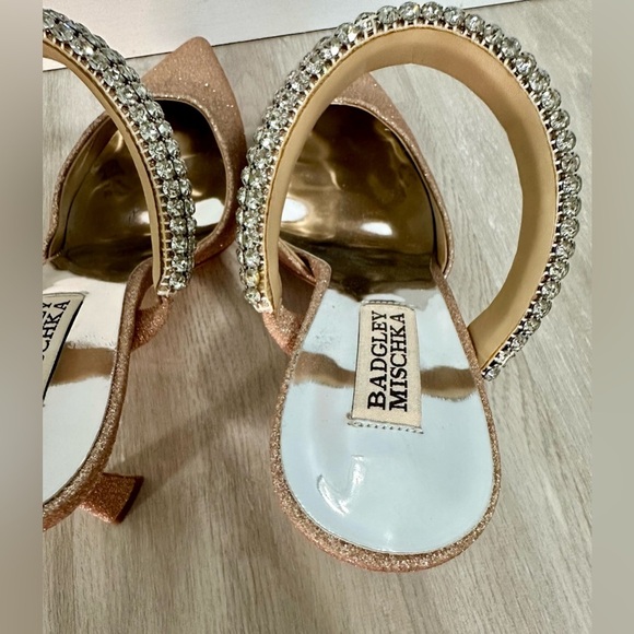 Elegant Sparkling champagne Badgley Mischka Women's SADIYA Pump Sz 8 - Picture 12 of 12